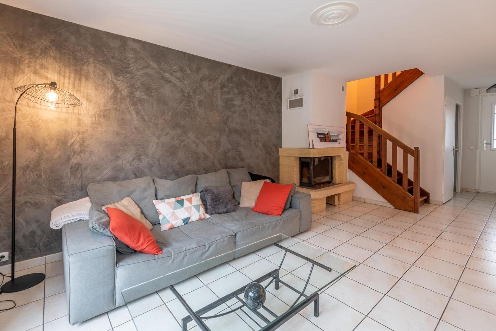 Вілла Alpiloc - Town House With Garden And Winter Lounge Аннесі Екстер'єр фото
